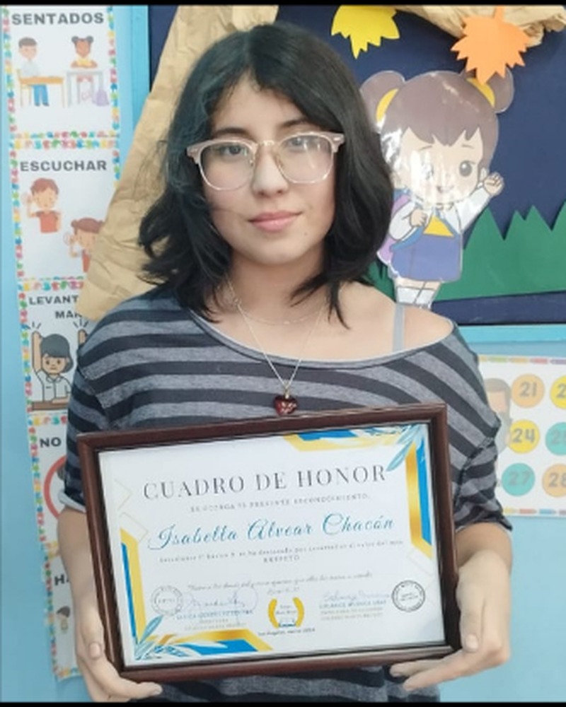 ISABELLA LISBETH ESPERANZA ALVEAL CHACÓN - 7° Básico B